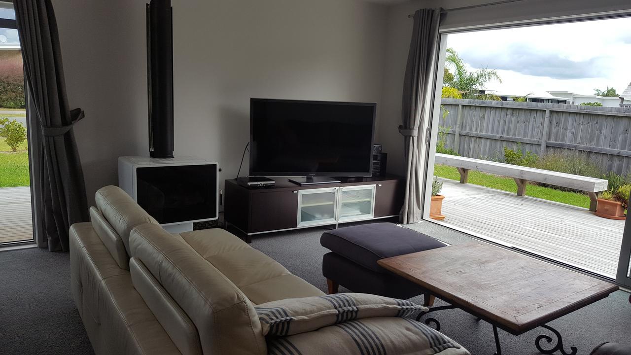 Cosy Mangawhai House ภายนอก รูปภาพ